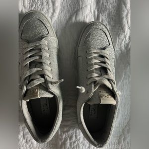 Size 10 vintage Havana Kira sneaker